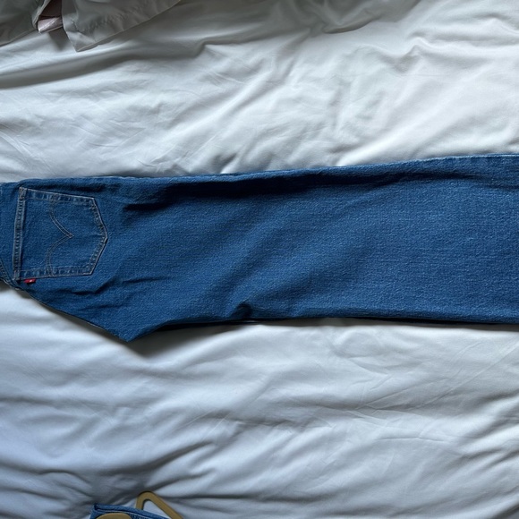 levis - Picture 2 of 2